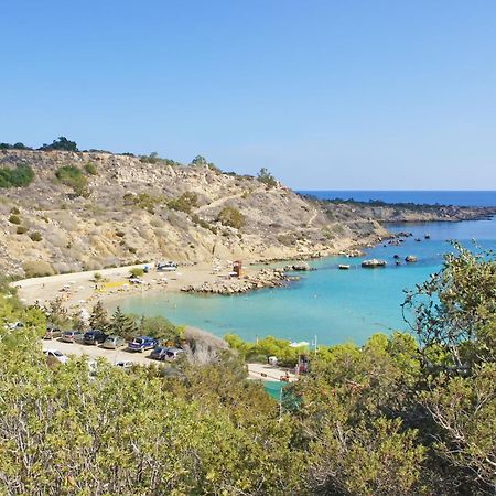 Meryl - Coralli Beachfront Apartment Protaras Exterior photo