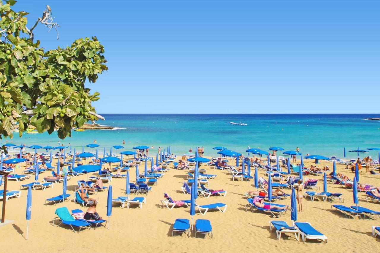 Meryl - Coralli Beachfront Apartment Protaras Exterior photo