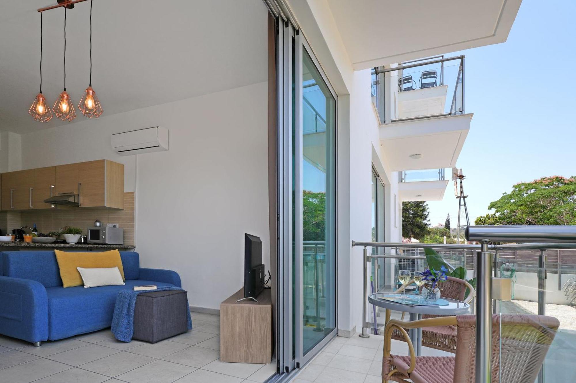 Meryl - Coralli Beachfront Apartment Protaras Exterior photo