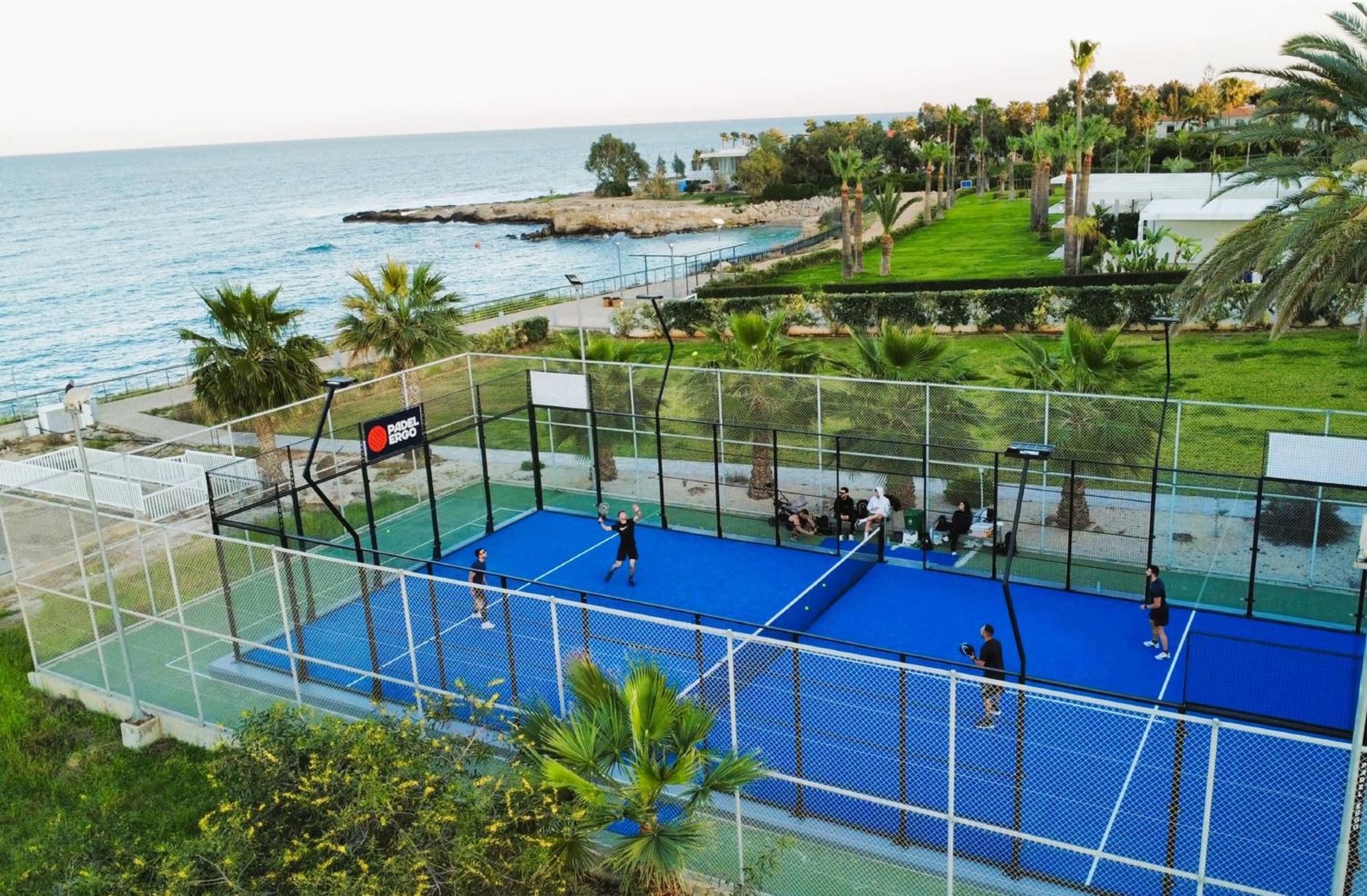 Meryl - Coralli Beachfront Apartment Protaras Exterior photo